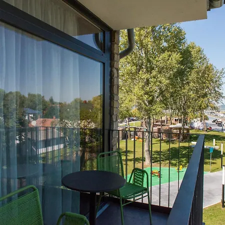 Fenyves Yacht Club Superior Balatonfenyves