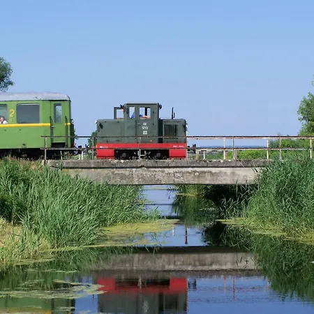 Fenyves Yacht Club Superior Hotel