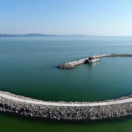 Fenyves Yacht Club Superior