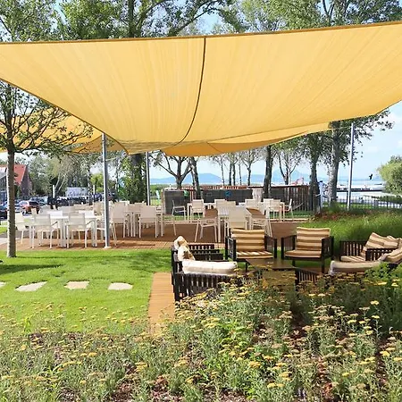 Hotell Fenyves Yacht Club Superior 3*