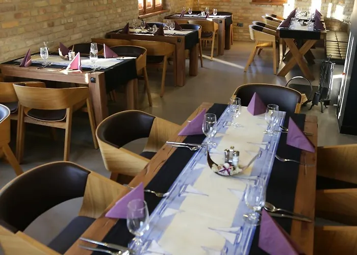 Fenyves Yacht Club Superior 3*