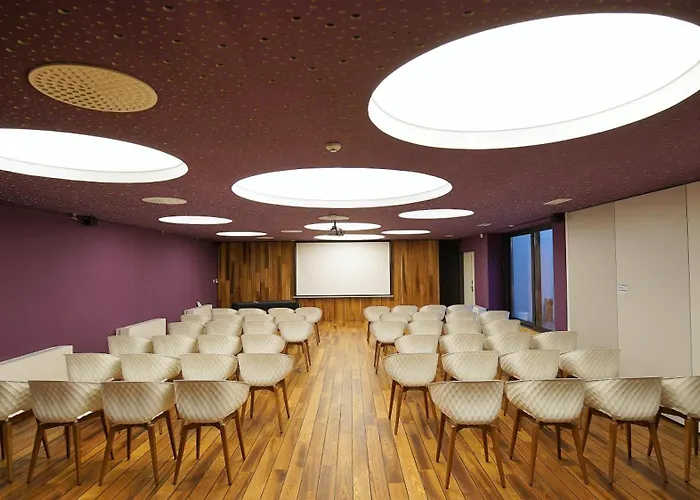 Fenyves Yacht Club Superior Отель Балатонфеньвеш