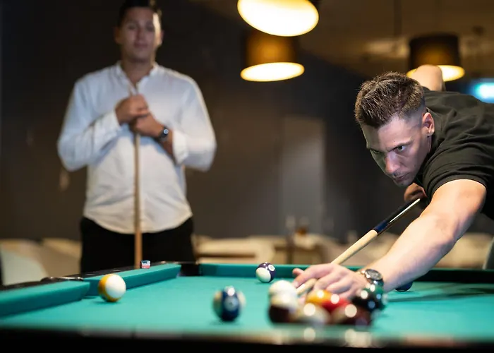 Отель Fenyves Yacht Club Superior Балатонфеньвеш