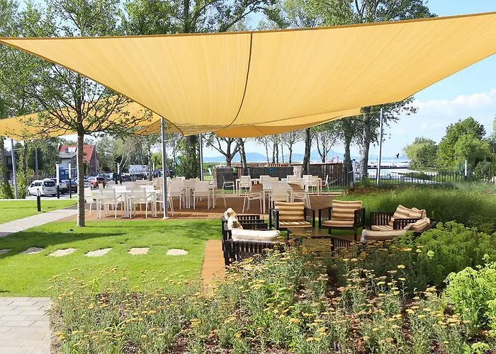 Hotel Fenyves Yacht Club Superior 3*