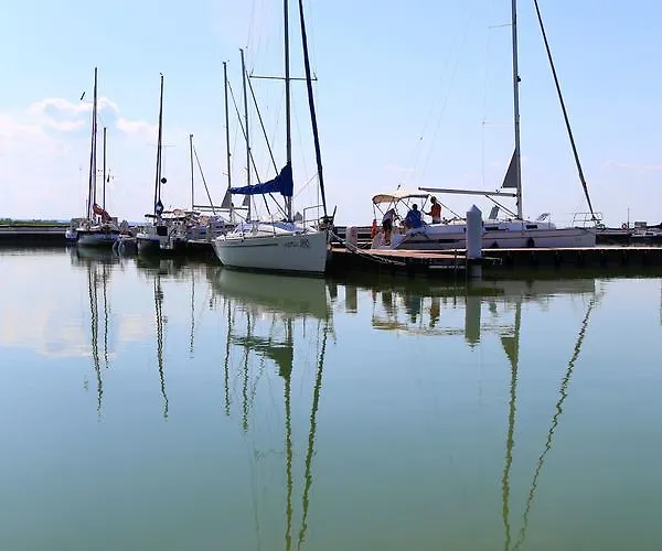 Hotel Fenyves Yacht Club Superior Balatonfenyves