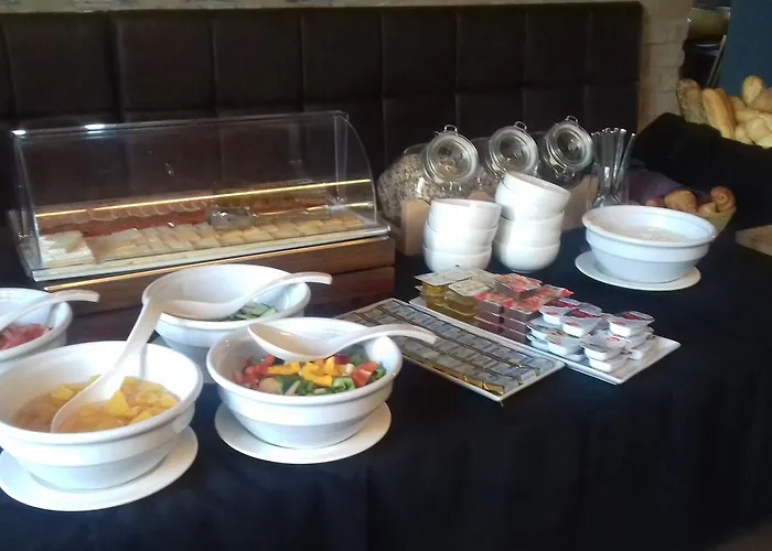 Отель Fenyves Yacht Club Superior 3*